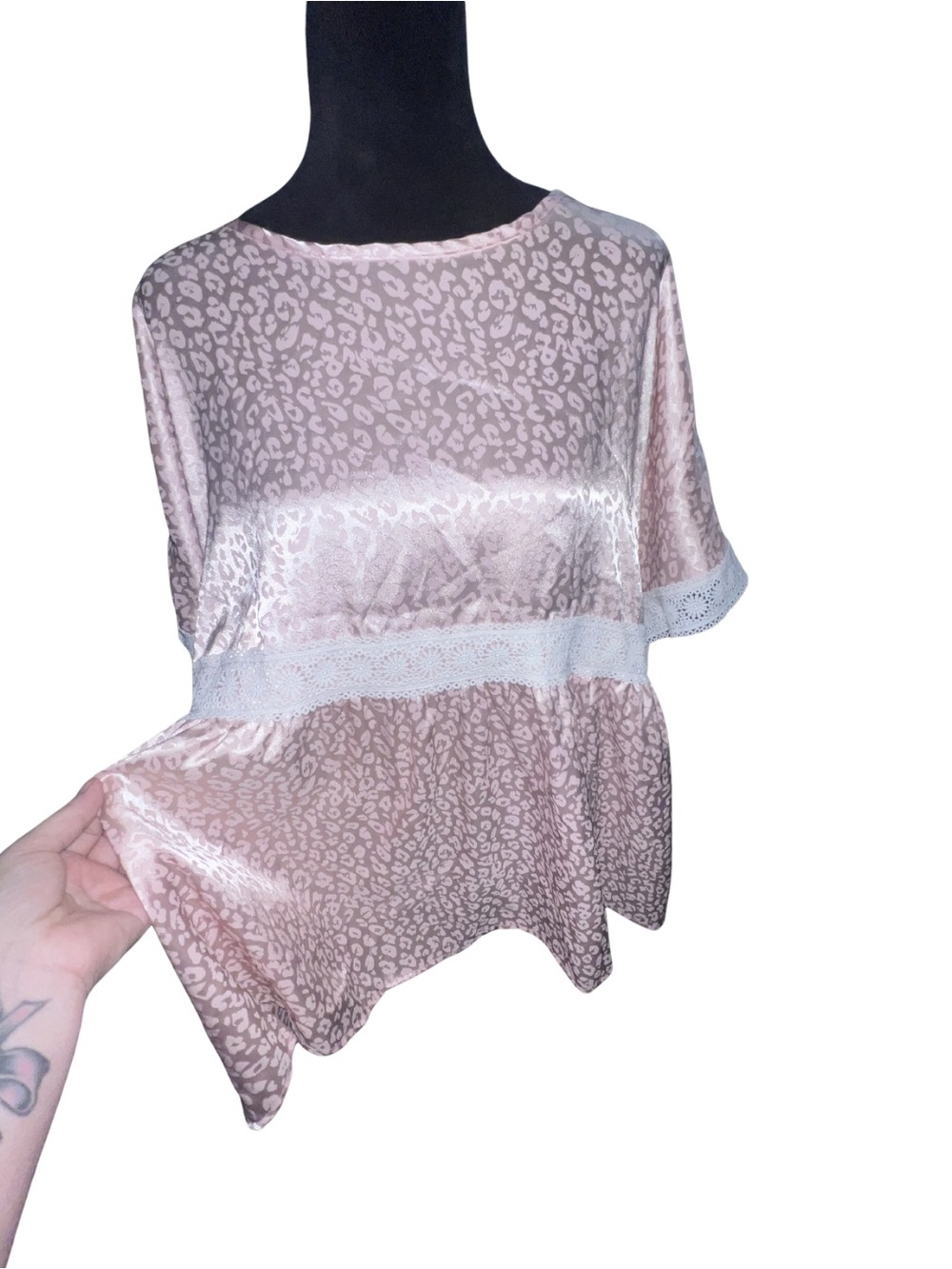 Love Blouse in Light Pink Leopard Satin with White Lace Trim